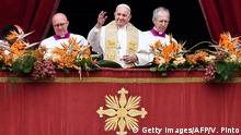 Urbi et Orbi: папа римский Франциск призвал усилить борьбу за мир