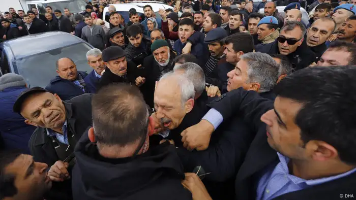 Unidentified men attack Turkish opposition politician Kemal Kilicdaroglu