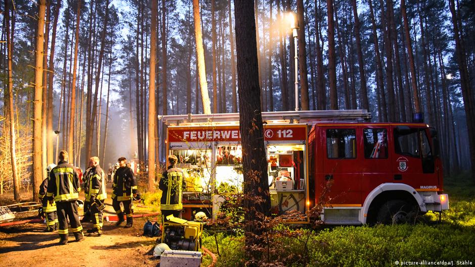 berlin-forest-fire-brought-under-control-by-firefighters-dw-04-22-2019