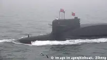 23.04.2019
(190423) -- QINGDAO, April 23, 2019 -- A new type of nuclear submarine of the Chinese People s Liberation Army (PLA) Navy is reviewed during a naval parade staged to mark the 70th founding anniversary of the PLA Navy on the sea off Qingdao, east China s Shandong Province, on April 23, 2019. ) CHINA-QINGDAO-PLA NAVY-70TH ANNIVERSARY-PARADE (CN) LixZiheng PUBLICATIONxNOTxINxCHN 