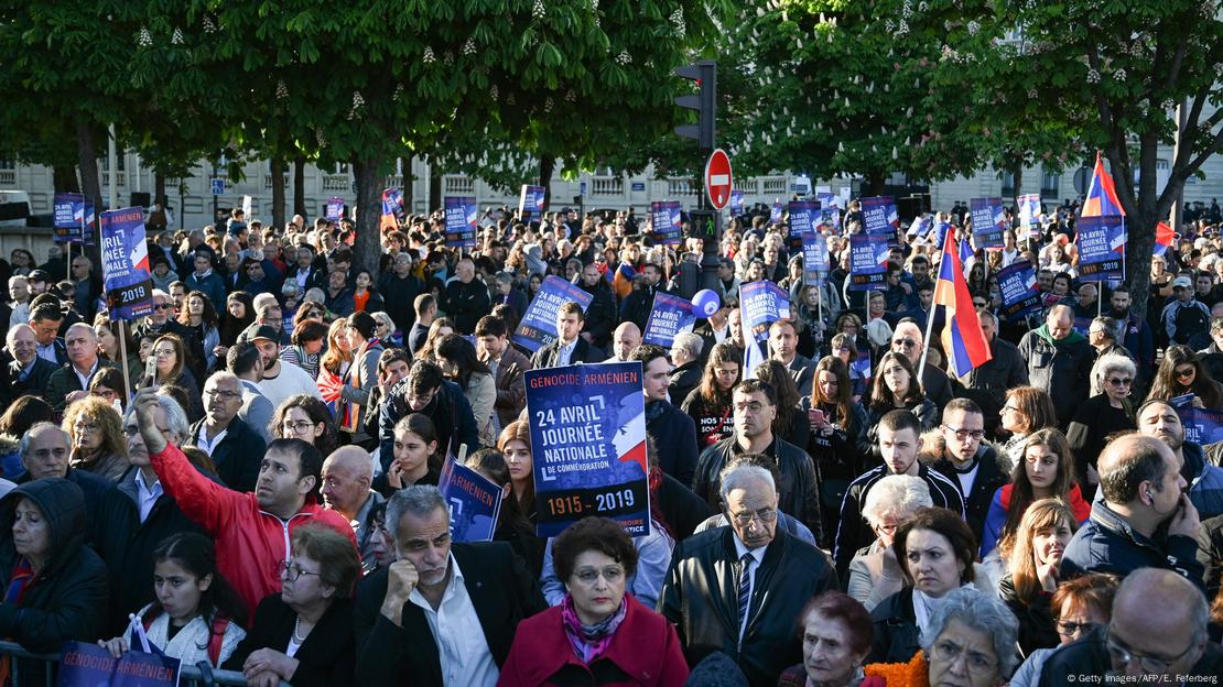 Dear Brazilians, today Armenians all around the World, including Brazil,  Commemorate the 1.5 million Lives lost during the Armenian Genocide from  1915 to 1923. Thank you for Giving Armenian Refugees a new