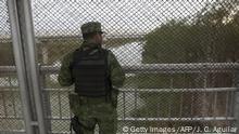 10.01.2019
A Mexican soldier stands guard at the Reynosa-Hidalgo International bridge linking the Mexican city of Reynosa, in the state of Tamaulipas with US city of Hidalgo, in Texas, on January 10, 2019. - US President Donald Trump is expected to visit Mc Allen City, Texas, in the southern border with Mexico, to discuss migration issues amid a standoff over funding of the border wall. (Photo by Julio Cesar AGUILAR / AFP) (Photo credit should read JULIO CESAR AGUILAR/AFP/Getty Images)