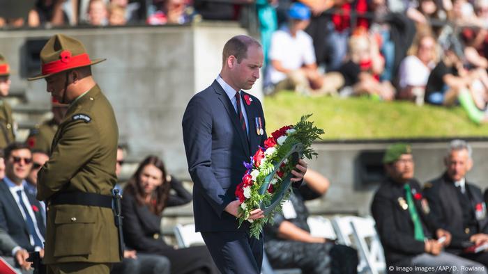 Prince William Honors Wwi Dead In New Zealand On Anzac Day News Dw 25 04 2019