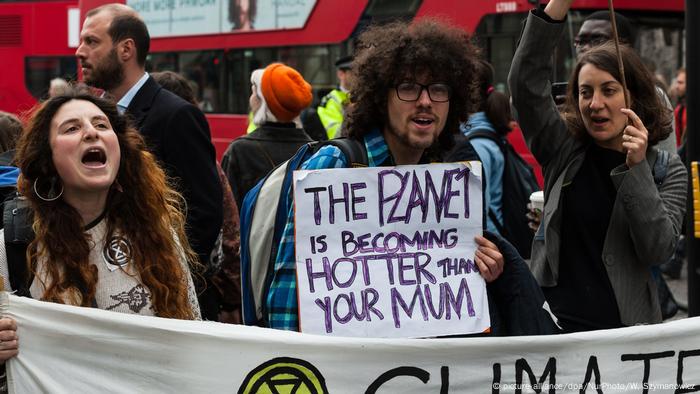Gran parte de la naturaleza ya está perdida, y lo que queda continúa en declive, afirman expertos de la ONU sobre Biodiversidad en un informe que enumera ecosistemas devastados, agua contaminada, aire viciado y cientos de miles de especies amenazadas de extinción. El 75% del medio ambiente terrestre, el 40% del marino y 50% de los cursos de agua están degradados. (3.05.2019).