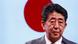 Gabinete do primeiro-ministro japonês Shinzo Abe vem proporcionando série de gafes e constrangimentos Gabinete do primeiro-ministro japonês Shinzo Abe vem proporcionando série de gafes e constrangimentos