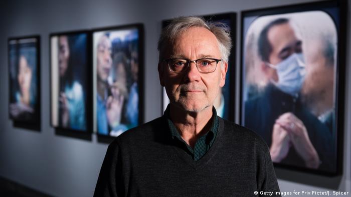 Zum Tod Des Fotografen Michael Wolf Alle Multimedialen Inhalte Der Deutschen Welle Dw 27 04 2019