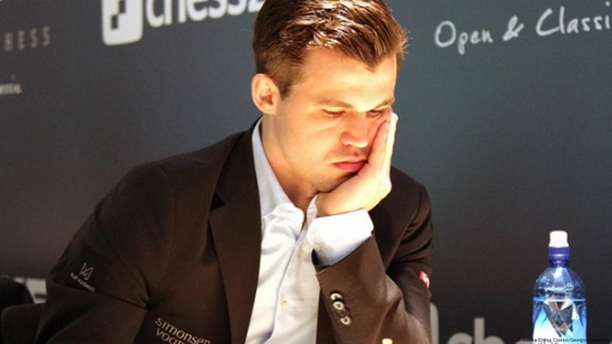 GRENKE Chess Open: Vincent Keymer stellt Magnus Carlsen in den Schatten -  Deutscher Schachbund - Schach in Deutschland