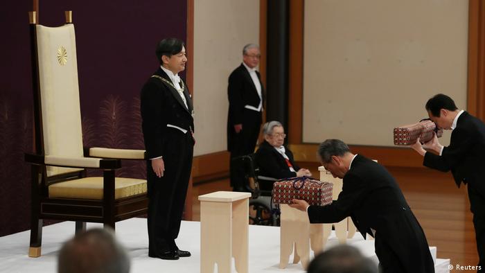 日本德仁天皇登基承诺心系人民 德国之声来自德国介绍德国 Dw 01 05 19