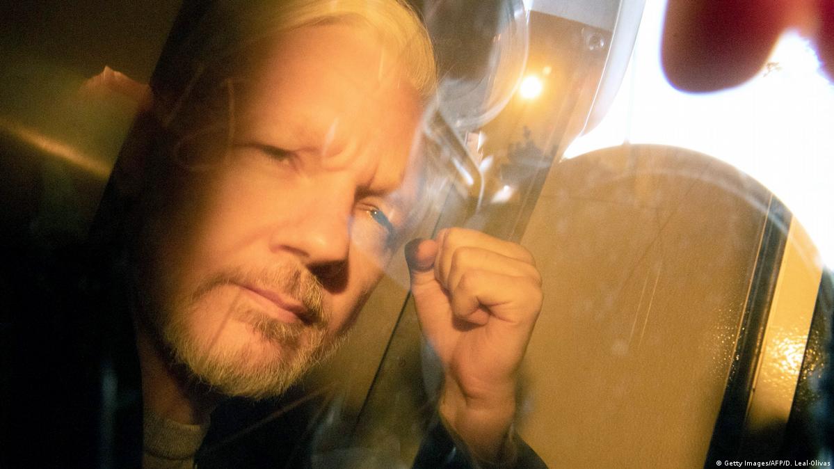 Sweden reopens Assange rape case