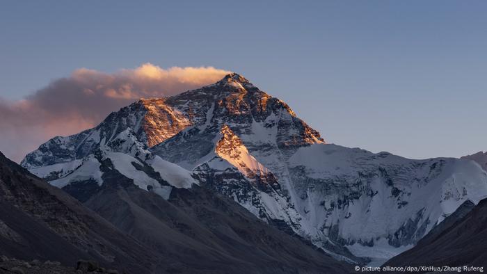 Mount Everest Lebensgefahrlicher Sehnsuchtsort Asien Dw 30 05 19