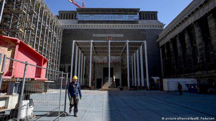 construction site Berlin Pergamon museum