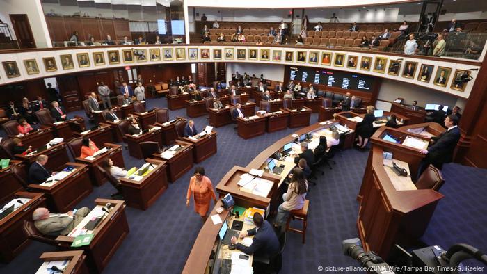 USA Florida Senat verabschiedet Gesetz zu Heiligen Städten (picture-alliance/ZUMA Wire/Tampa Bay Times/S. Keeler)