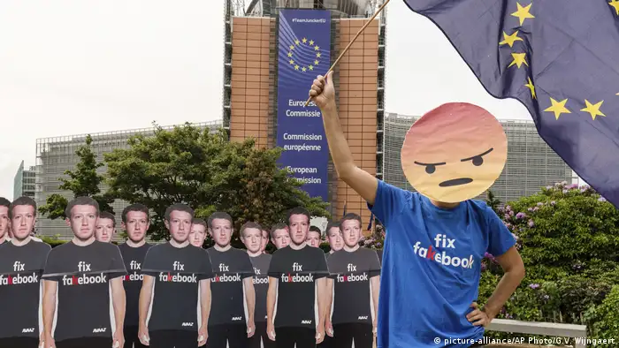 Belgien EU-Kommission Protest gegen Facebook