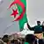 الصورة من إحدى المظاهرات التي شهدتها الجزائر العاصمة للمطالبة بالتغيير ومحاربة الفساد