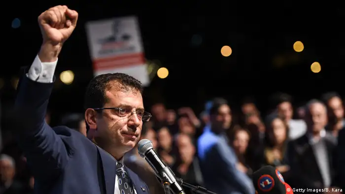 Türkei, Istanbul: Bürgermeister Ekrem Imamoglu hält Ansprache