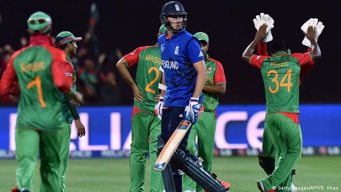 Cricket World Cup 2015 | Sieg Bangladesch vs. England (Getty Images/AFP/S. Khan)