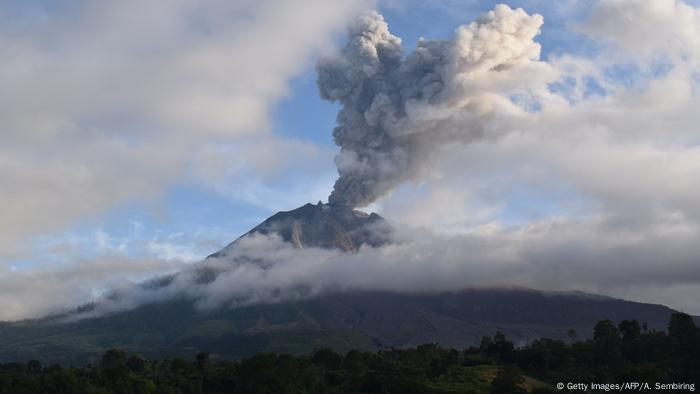 BdTD Indonesia |  Letusan gunung berapi Sinabung