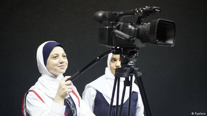 DW Akademie Schülerinnen in Gaza