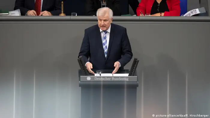 Horst Seehofer speaks in the Bundestag
