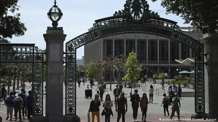 USA Berkeley Universität - Sather Gate