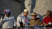 01.05.2019
Cuba's President Miguel Diaz-Canel, second from left, stands with former Cuban President Raul Castro, second from right, as Secretary General of the Cuban Workers Ulises Guilarte de Nacimiento looks on, right, during the annual May Day parade held at Revolution Square in Havana, Cuba, Wednesday, May 1, 2019. (AP Photo/Ramon Espinosa) |