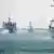Американские военные корабли проходят через Суэцкий канал (фото из архива)