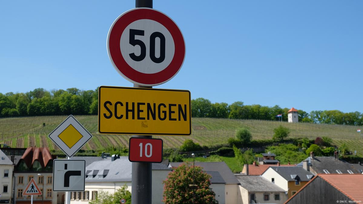 Travel without borders — get to know the village of Schengen – DW – 05 ...