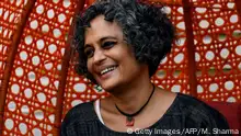 Indische Schriftstellerin Arundhati Roy darf nicht ausreisen