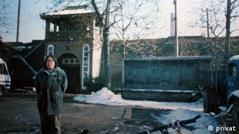 Zhou Qing right after his release from prison in 1992