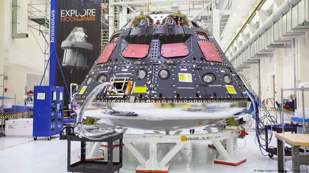 Levere Vandt illoyalitet NASA′s Artemis program aims to put first woman on moon | News | DW | 24.05.2019 Levere Vandt illoyalitet NASA′s Artemis program aims to put first woman on moon | News | DW | 24.05.2019