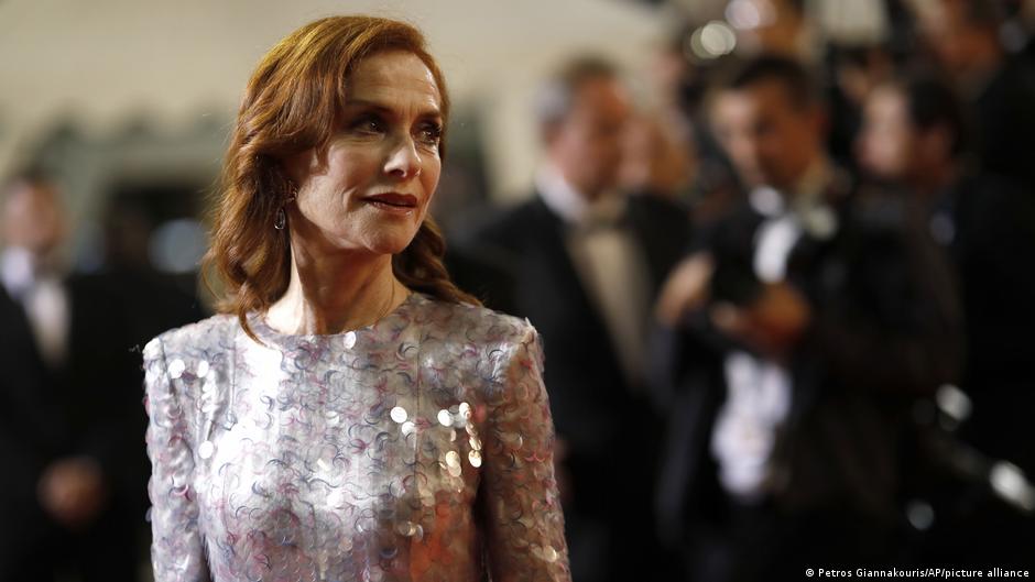 COVID: Isabelle Huppert unable to accept Golden Bear honor | Film | DW - Vimarsana News