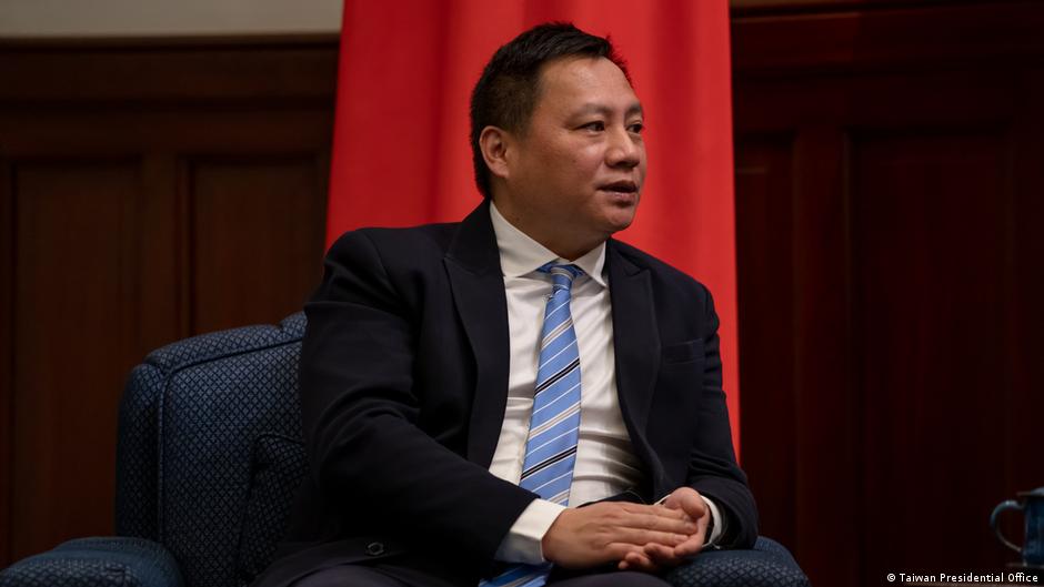 六四週年之际 王丹陷性骚风暴