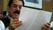 Zelaya hält Brief hoch und liest daraus vor (Foto: a) Zelaya hält Brief hoch und liest daraus vor (Foto: a)