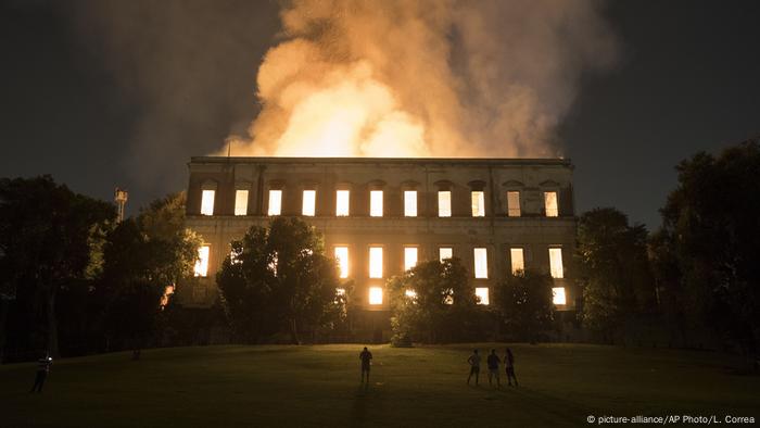 Há seis anos, fogo destruiu o Museu Nacional, no Rio, um dos mais importantes do país