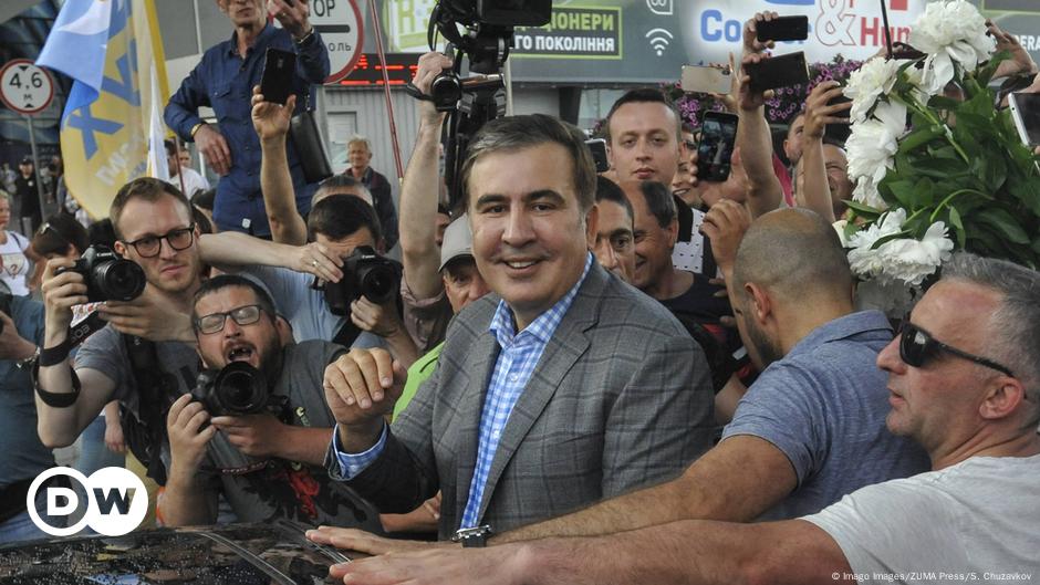 Georgia's exiled ex-president Saakashvili says he is back in country ahead of elections | DW | 01.10.2021