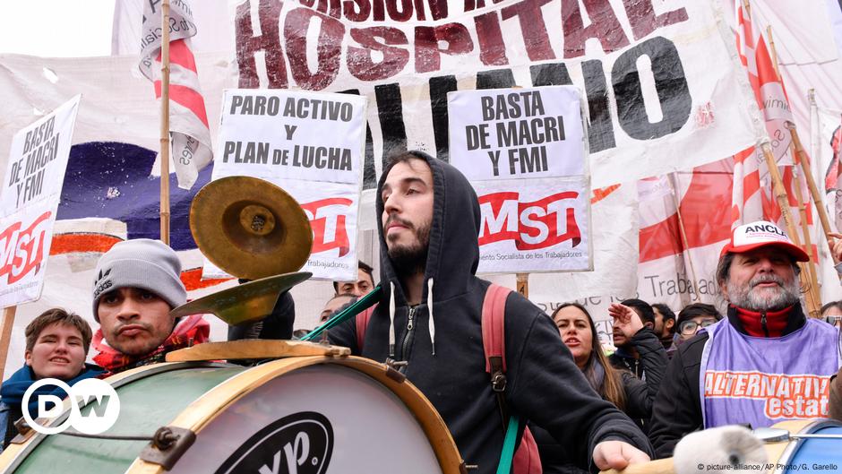 Argentina Paralyzed By 24-hour Strike – DW – 05/30/2019