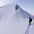 Frankreich Bergsteiger am Bosses Grat am Mont Blanc