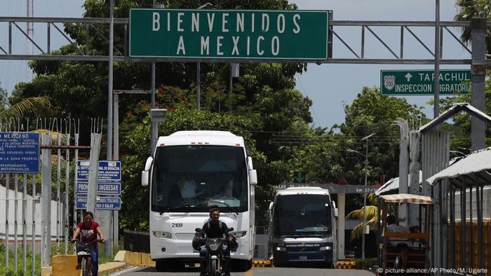 Mexico Sends 6 000 National Guardsmen To Control Migrants At Guatemalan Border News Dw 07 06 2019