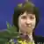 Catherine Ashton mit einem Blumenstrauß (Foto: AP)
