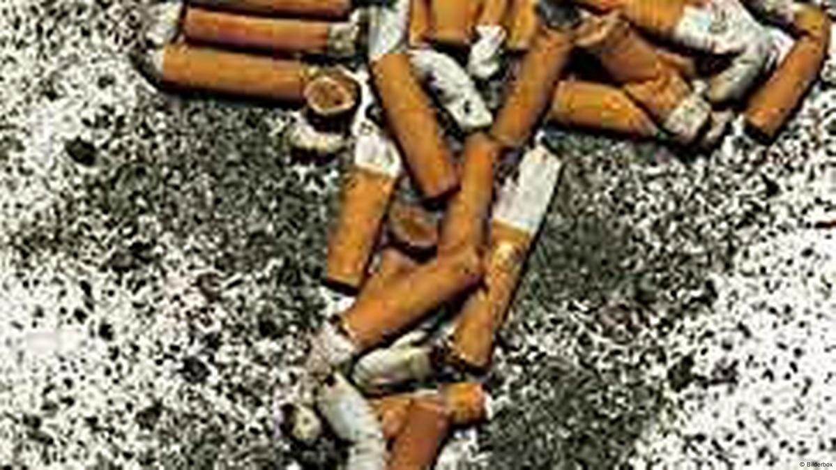 Ofensiva contra el tabaquismo DW 01/03/2003