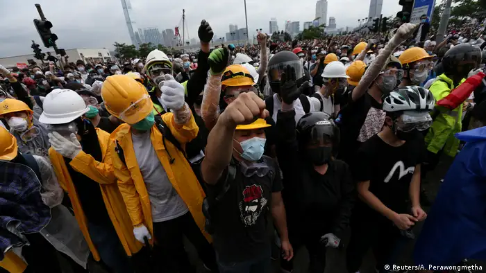 	Hongkong Demonstration gegen das Zulassen von Auslieferungen nach China (Reuters/A. Perawongmetha)