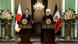 Der iranische Präsident Hassan Rouhani (R) trifft den japanischen Premierminister Shinzo Abe Der iranische Präsident Hassan Rouhani (R) trifft den japanischen Premierminister Shinzo Abe