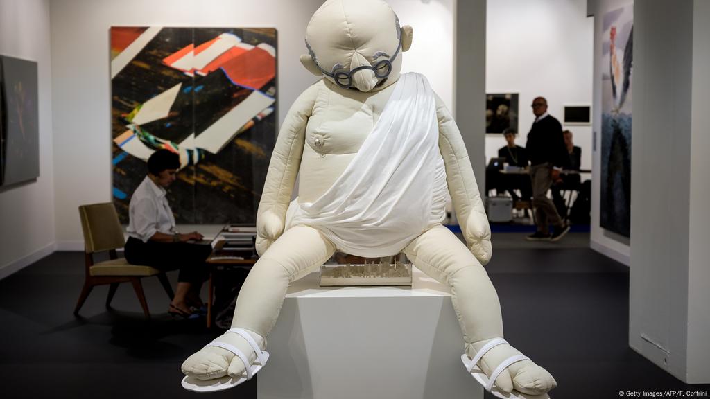 Art Basel Der Kunstmarkt Boomt Kleine Galerien Sterben Kultur Dw 15 06 2019