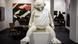Kunstwerk "Gandhi returns" zeigt eine überlebensgroße Stoffpuppe, die an Ghandi erinnert Kunstwerk "Gandhi returns" zeigt eine überlebensgroße Stoffpuppe, die an Ghandi erinnert