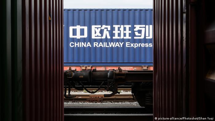 Deutschland China Railway Express im Containerhafen Duisburg