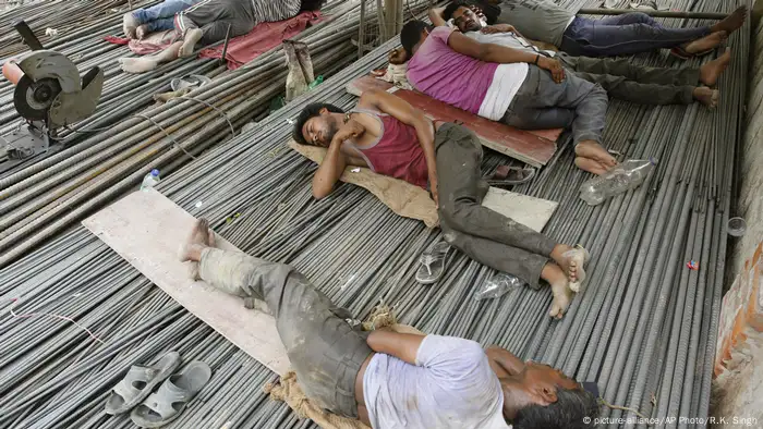 BG Indien Hitzewelle (picture-alliance/AP Photo/R.K. Singh)