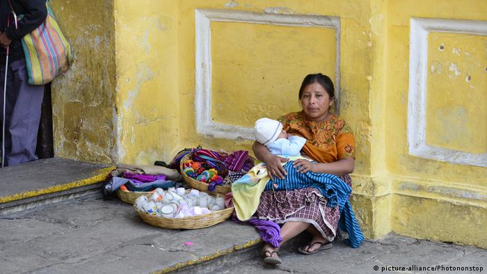Guatemala Antigua Obdachlose Frau