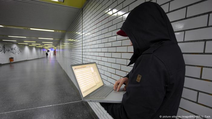 Symbolbild Klarnamenpflicht