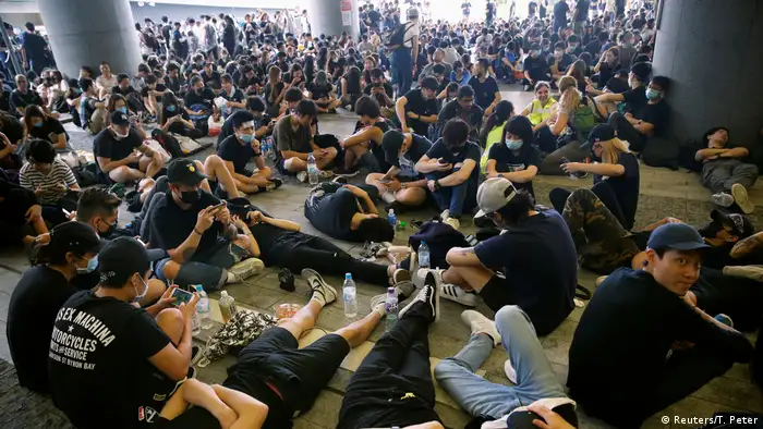 Hongkong Proteste gegen Gesetz zur Auslieferung an China (Reuters/T. Peter)