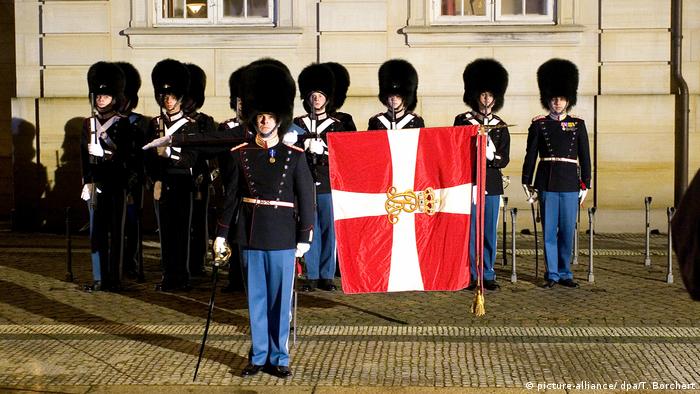 Dänemark Wehrpflichtige der Königlichen Leibgarde (picture-alliance/ dpa/T. Borchert)